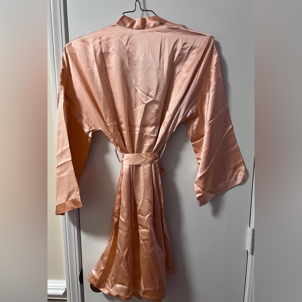 Silksilky Women's Silk Kimono Robe in Pink - Picture 4 of 5
